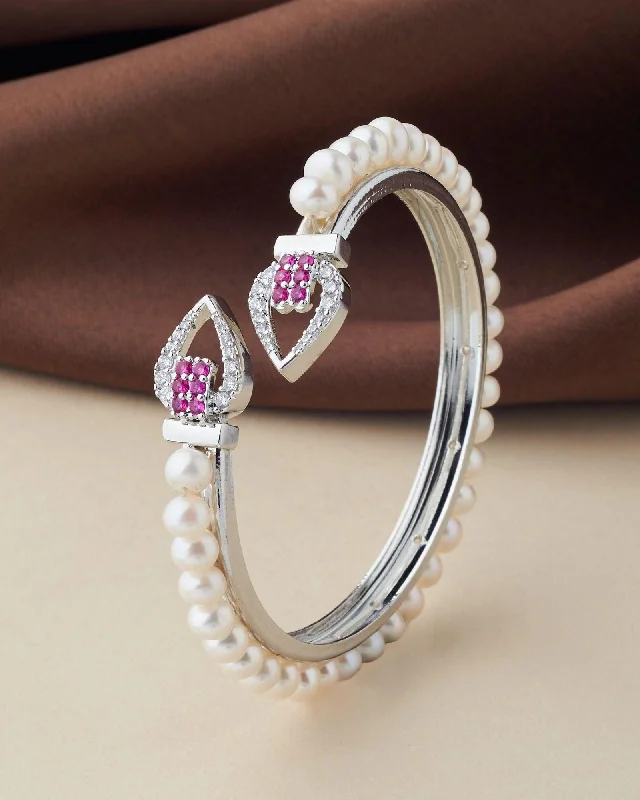 Beautiful and Classy Pearl Bangle